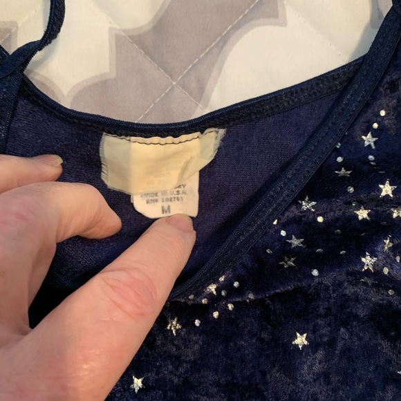 Super cute Medium Velvety Lounge/ PJ set preowned. Very comfortable! - Picture 9 of 10